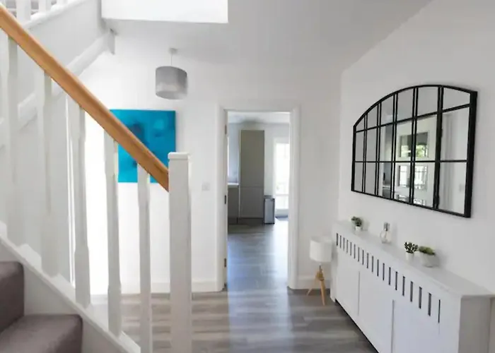 Pass The Keys Bright Spacious Chilterns Hideaway