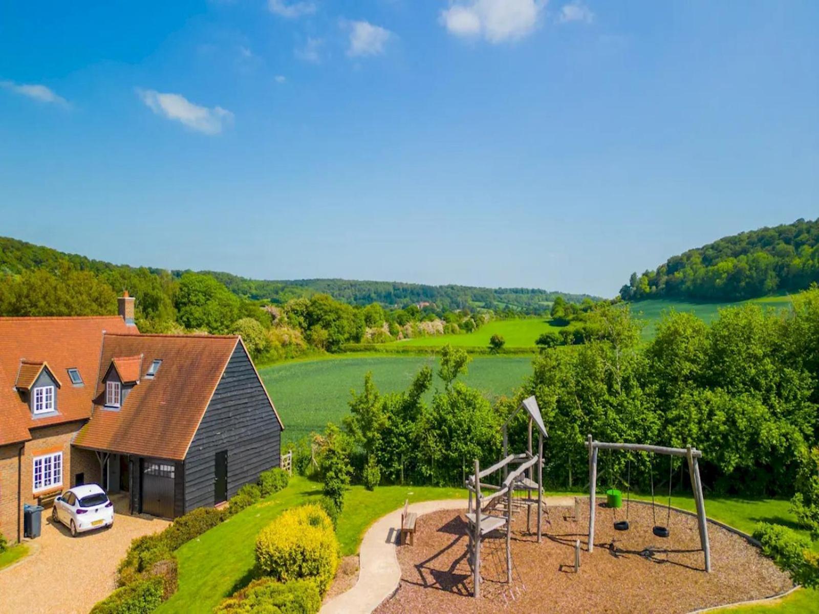 Pass The Keys Bright Spacious Chilterns Hideaway Saunderton