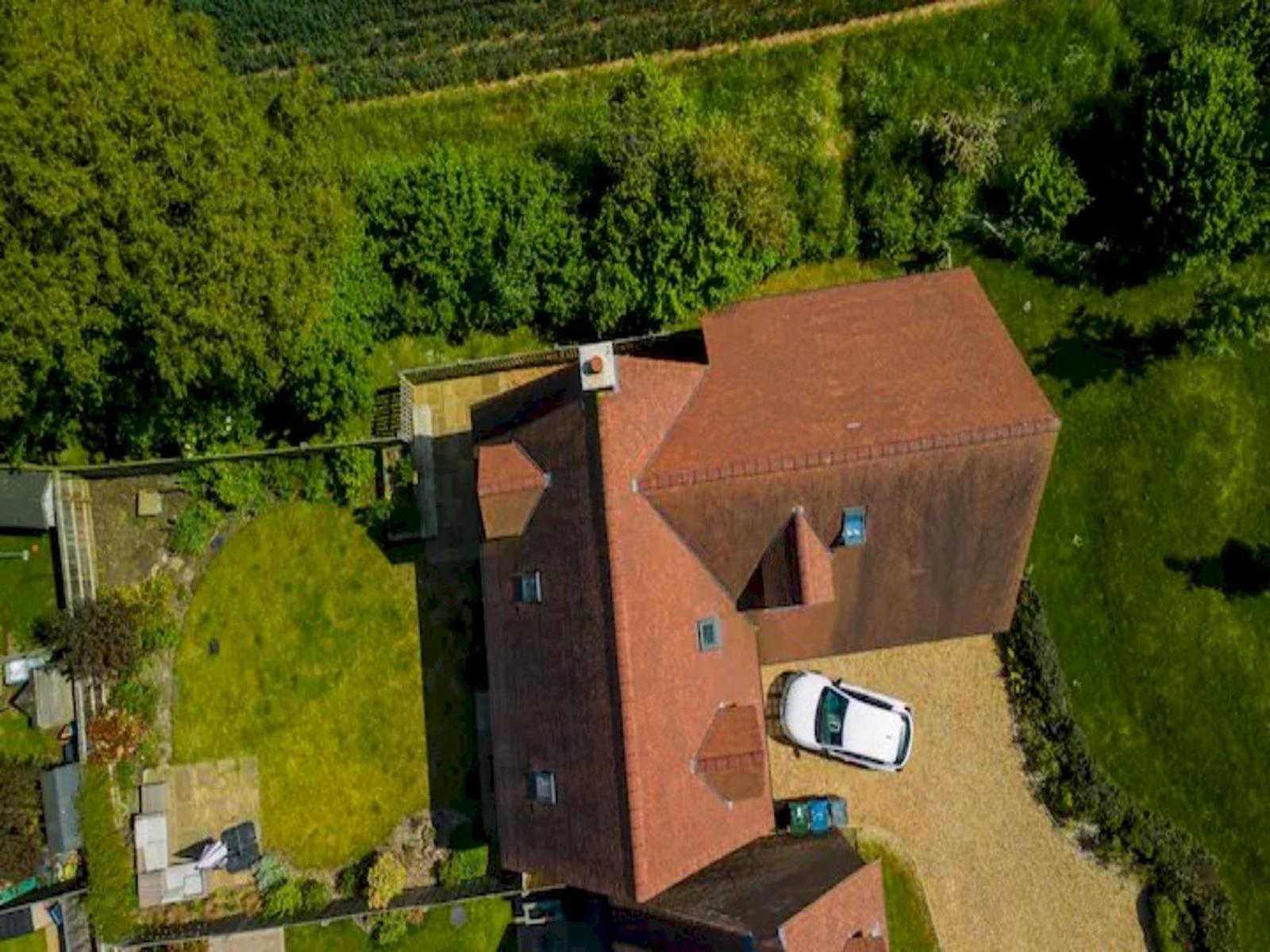 Pass The Keys Bright Spacious Chilterns Hideaway * Saunderton