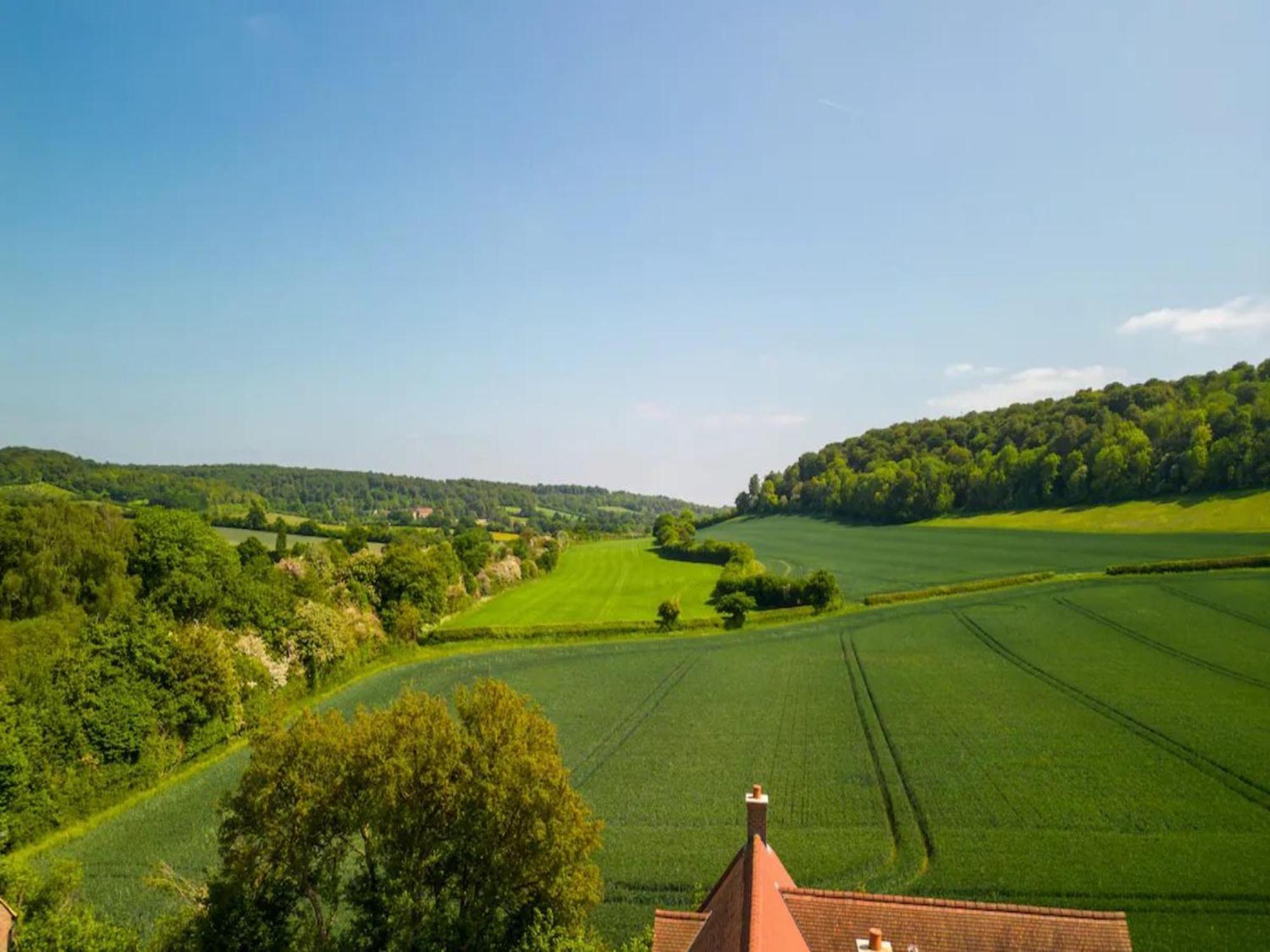 Pass The Keys Bright Spacious Chilterns Hideaway * Saunderton